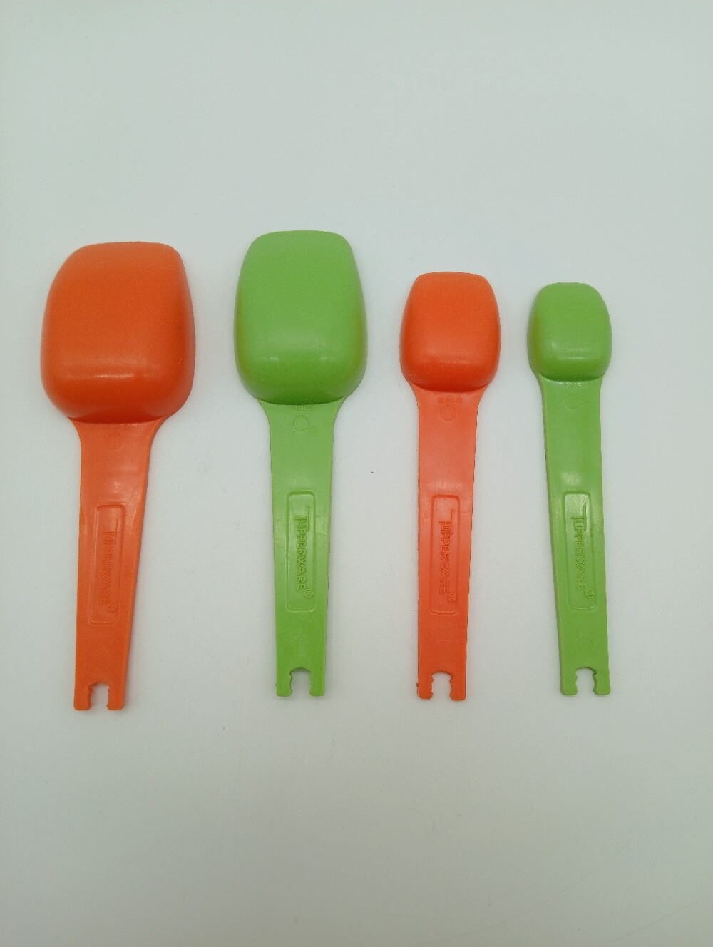 Tupperware Nested Measuring Spoon Set - Picture 3 of 3